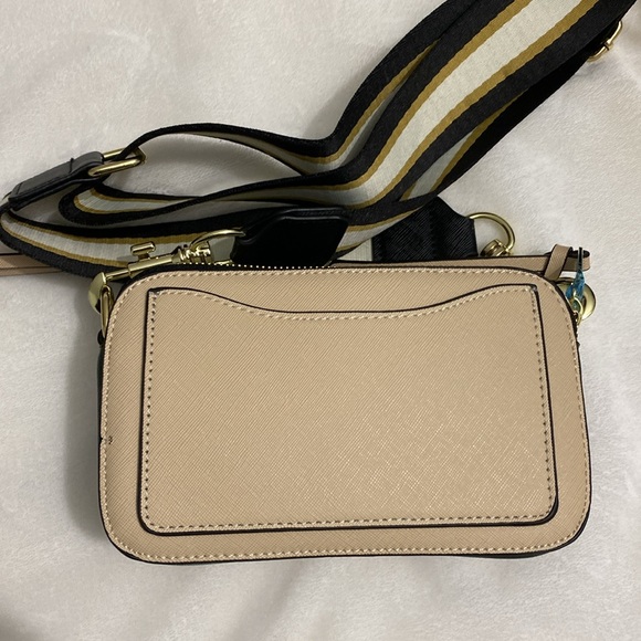 Colorblock Crossbody Bag - Picture 5 of 8